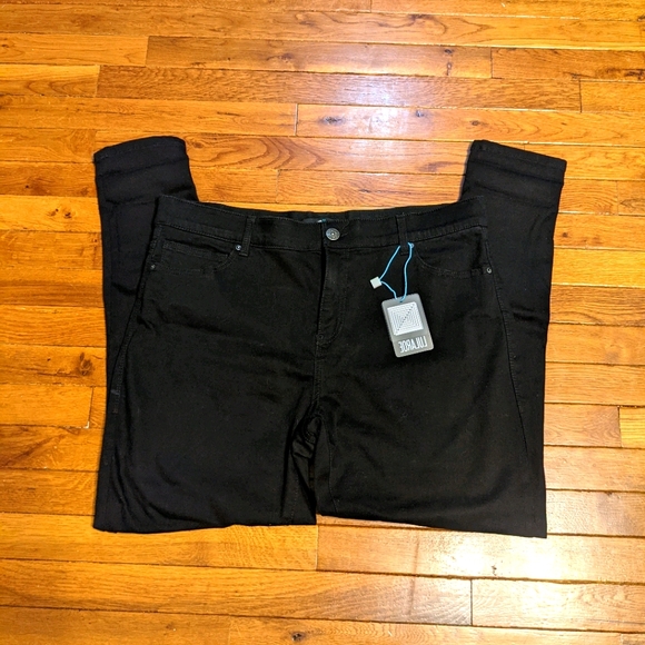 LuLaRoe Denim - LuLaroe Skinny Fit Jeans